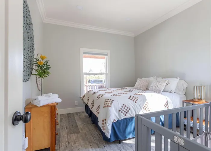 Relaxing 3Br Home With Vineyard View Rooftop Deck And Game Room
