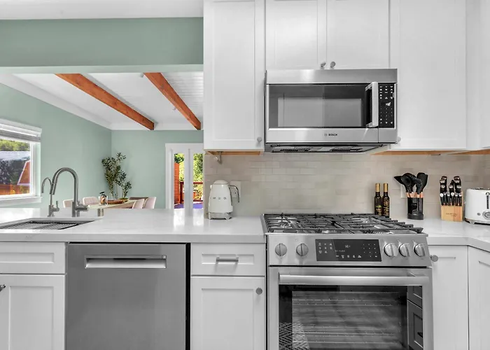 Modern Country Home Near Downtown & Bike Trail