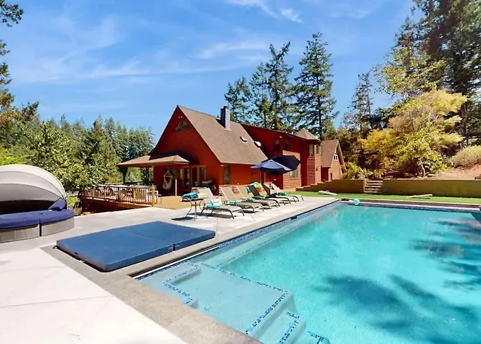 Sunny Grove Retreat